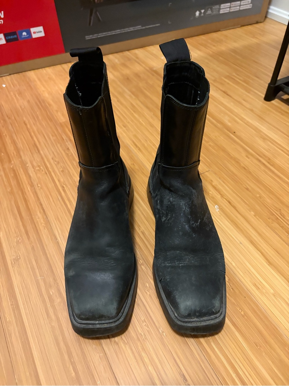 Vagabond Black Leather Chelsea Boots
